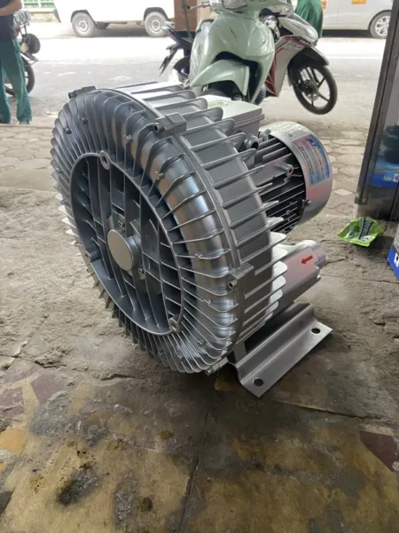 Máy Thổi Khí Con Sò 1 Tầng Và 2 Tầng Cánh: Khác Gì?